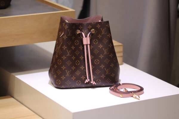 Louis Vuitton NeoNoe Bucket Bag Premium Edition 26x22x27cm