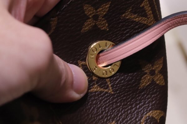 Louis Vuitton NeoNoe Bucket Bag Premium Edition 26x22x27cm