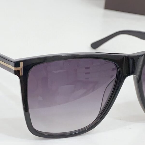 Tom Ford Sunglasses Premium Edition SIZE: 59-15-145