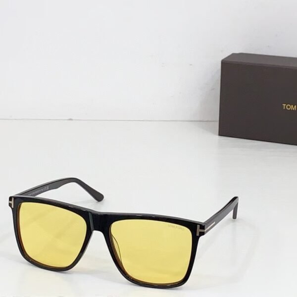 Tom Ford Sunglasses Premium Edition SIZE: 59-15-145