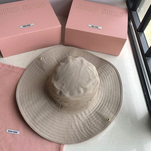 miumiu Bucket hat