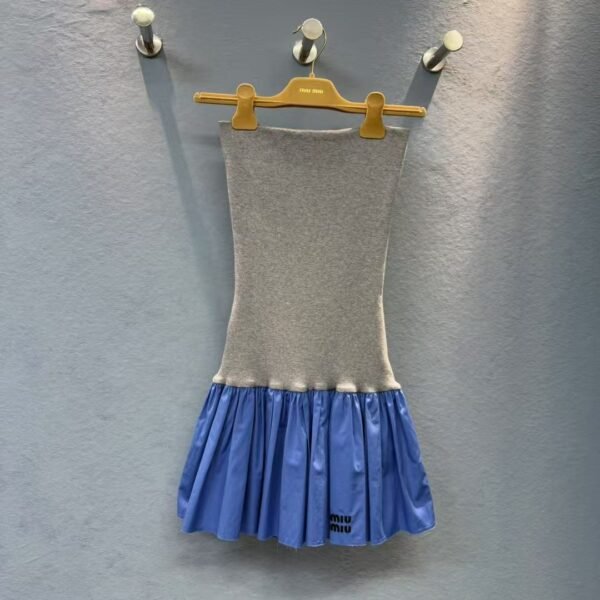 miumiu 2025 new knitted tube top pleated skirt