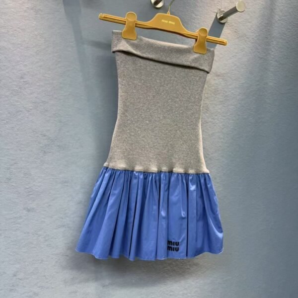 miumiu 2025 new knitted tube top pleated skirt