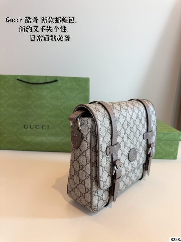 Gucci Ophidia Crossbody Bag 28*8*24cm