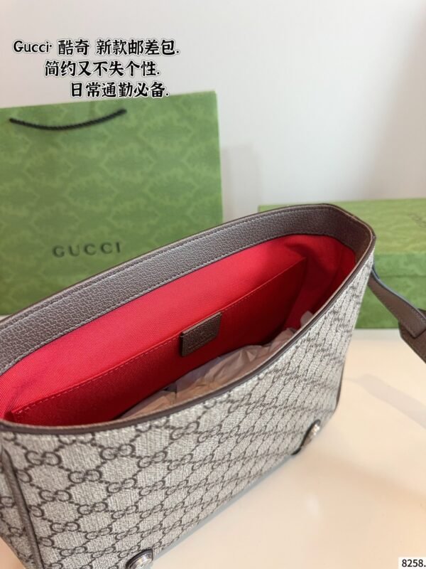 Gucci Ophidia Crossbody Bag 28*8*24cm