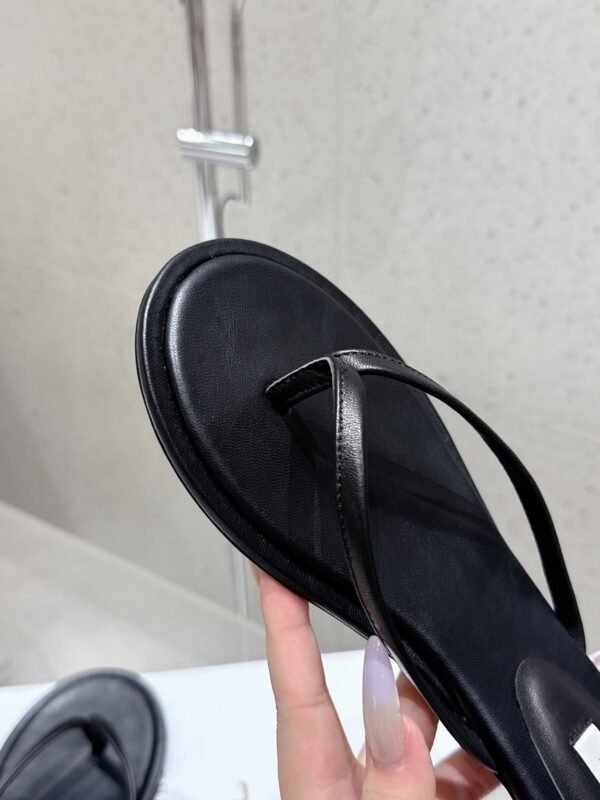THE ROW 2025 Summer New Simple Flip-Flops