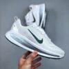 Nike VOMERO18 lightweight running shoes