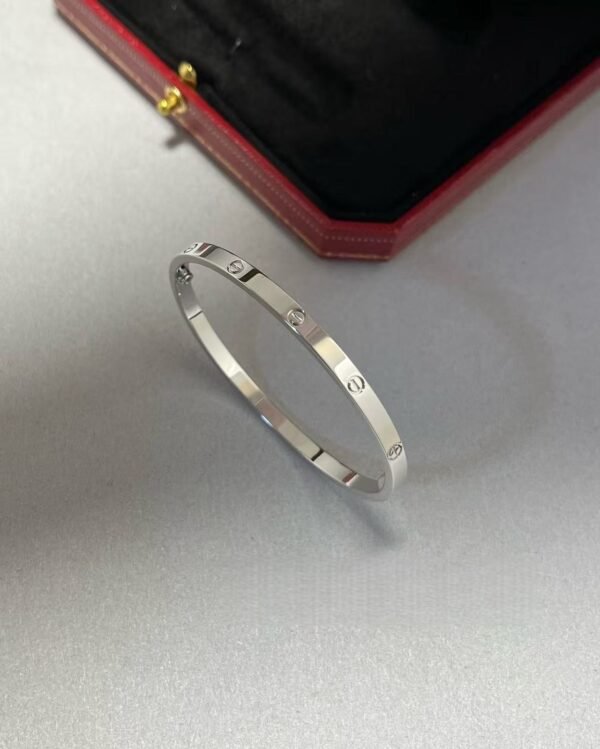 Cartier bracelet narrow version without diamonds high-end version 1:1