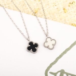 Van Cleef & Arpels Silver Necklace Premium Edition