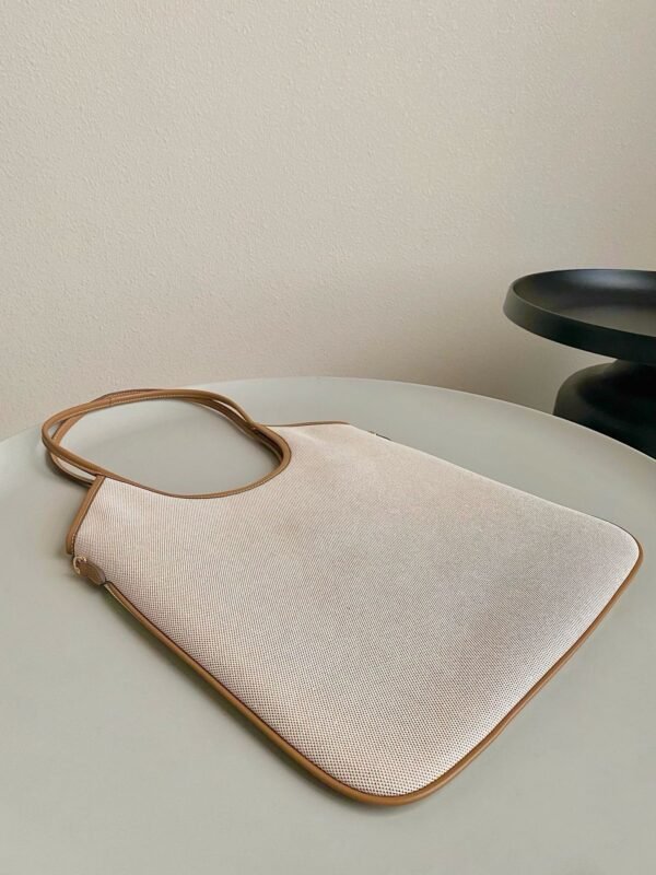 miumiu new hobo tote bag autumn and winter series with advanced version size 35×40