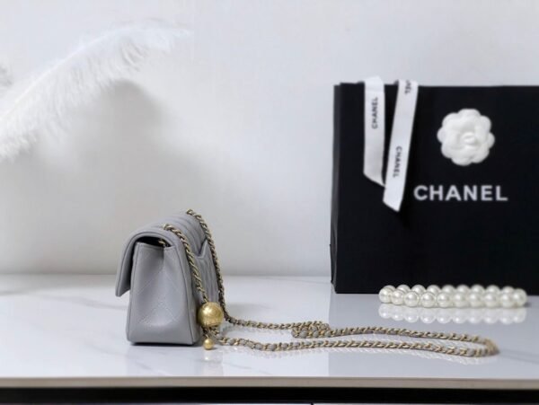 Chanel new small golden ball mini light gray bag top quality1：1 size 13x20x7cm