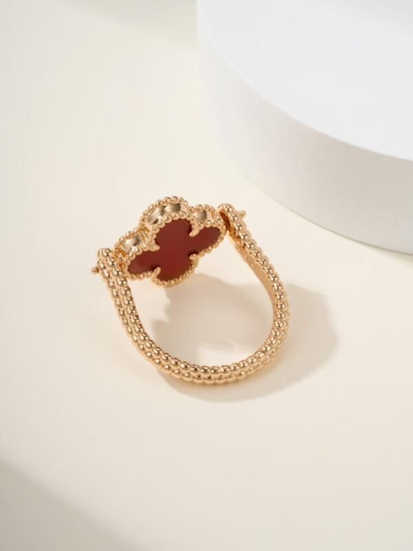 Van Cleef & Arpels double-sided rotatable ring, rose gold carnelian model, gold blue chalcedony model（5-8）