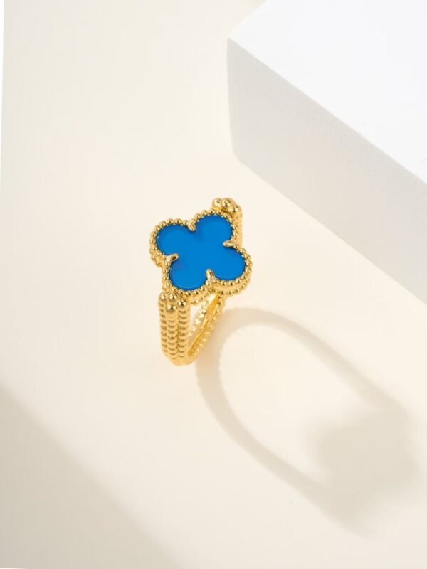 Van Cleef & Arpels double-sided rotatable ring, rose gold carnelian model, gold blue chalcedony model（5-8）