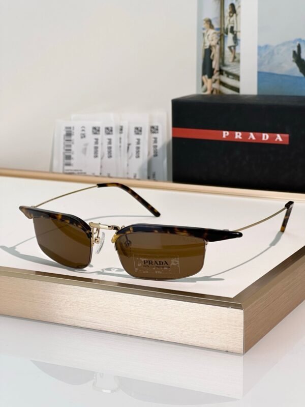 PRADA sunglasses high-end size: 52-19-135