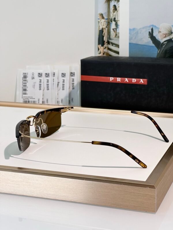 PRADA sunglasses high-end size: 52-19-135