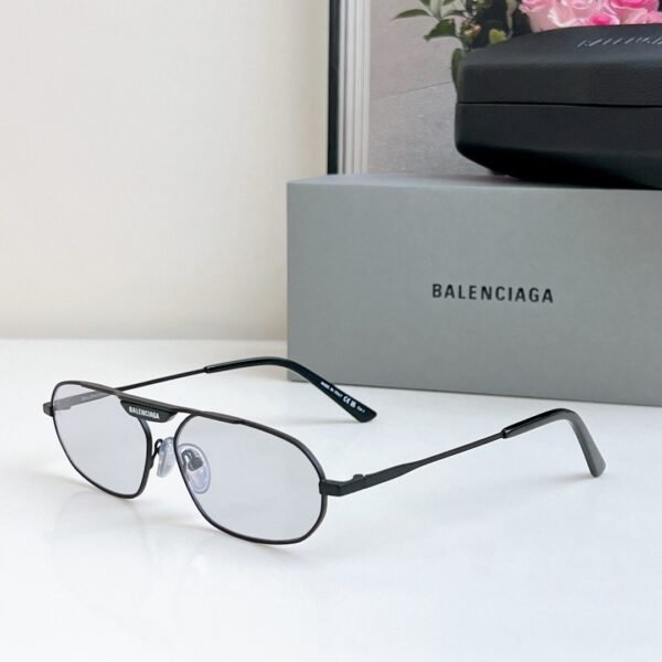 Balenciaga sunglasses high-end version Size: 61-15-145