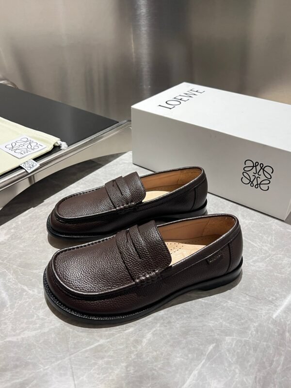 Loewe men’s casual leather shoes high-end version of cowhide material