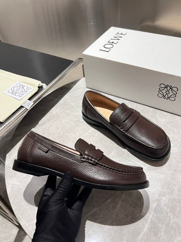 Loewe men’s casual leather shoes high-end version of cowhide material