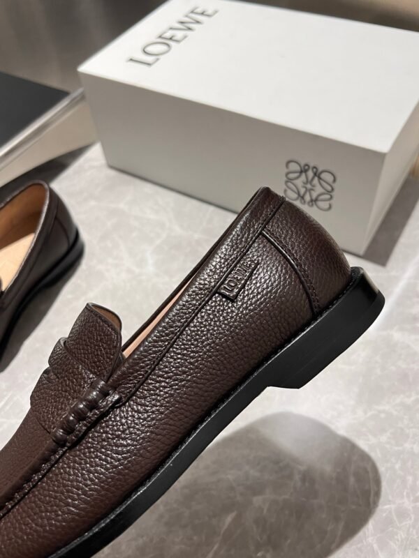 Loewe men’s casual leather shoes high-end version of cowhide material