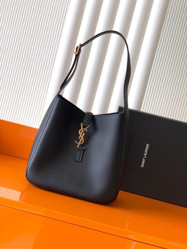 YSL New autumn and winter underarm bag classic catwalk style handbag advanced version 23x22x8cm