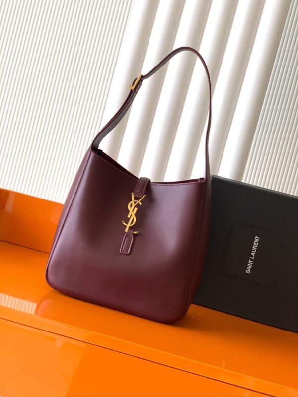YSL New autumn and winter underarm bag classic catwalk style handbag advanced version 23x22x8cm