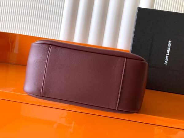 YSL New autumn and winter underarm bag classic catwalk style handbag advanced version 23x22x8cm