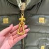 Schiaparelli autumn and winter three-piece vest and sweatshirt with special-shaped buttons