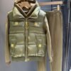 Schiaparelli autumn and winter three-piece vest and sweatshirt with special-shaped buttons