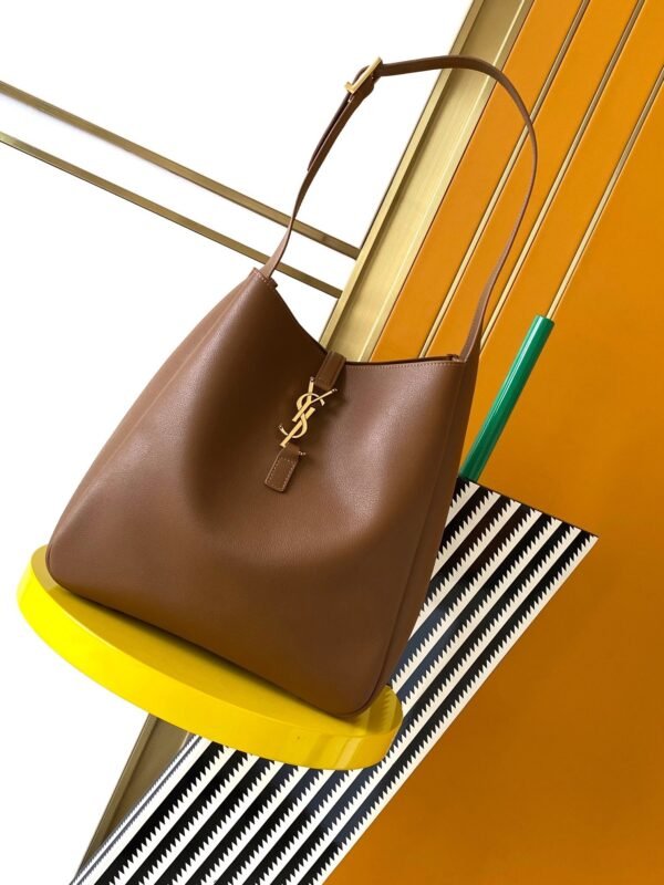 YSL New autumn and winter underarm bag classic catwalk style handbag advanced version 30X31X13cm