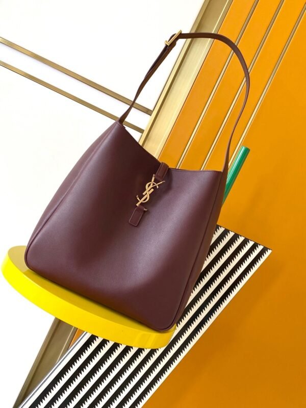 YSL New autumn and winter underarm bag classic catwalk style handbag advanced version 30X31X13cm
