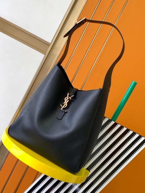 YSL New autumn and winter underarm bag classic catwalk style handbag advanced version 30X31X13cm