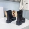 THE ROW The new round-toed bare boots for autumn and winter are made of calfskin material. The inner cowhide material is about 3.5cm thick. High-end version
