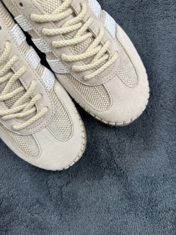 Adidas casual shoes