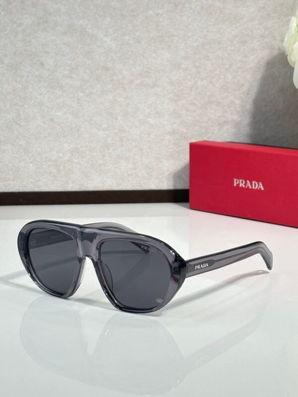 PRADA sunglasses high-end version SIZE: 56-13-145