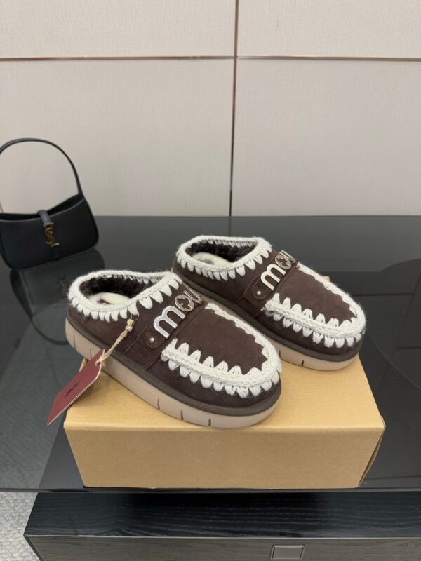 MOU New autumn and winter Jinkou thick-soled wool slippers with wool lining