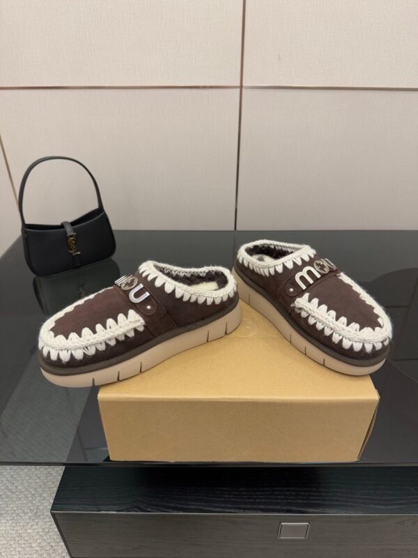 MOU New autumn and winter Jinkou thick-soled wool slippers with wool lining