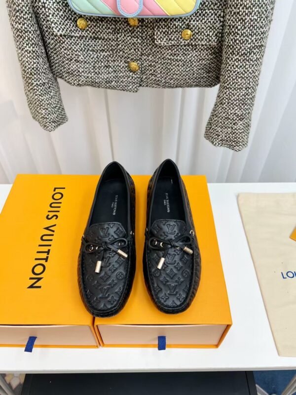 Louis Vuitton original printed casual shoes
