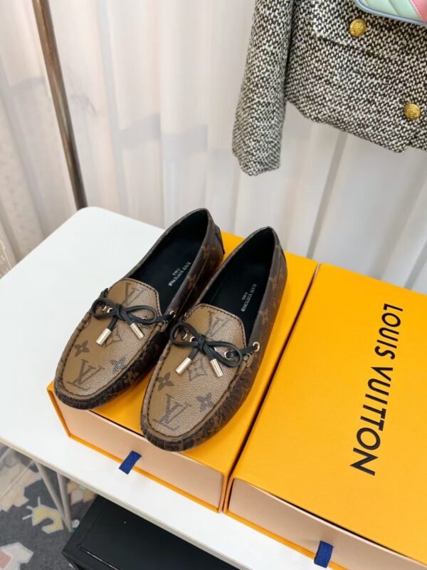 Louis Vuitton original printed casual shoes