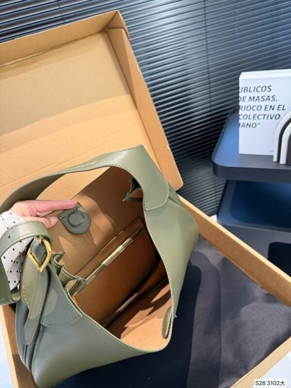 Ralph Lauren crossbody bag, 37*28cm