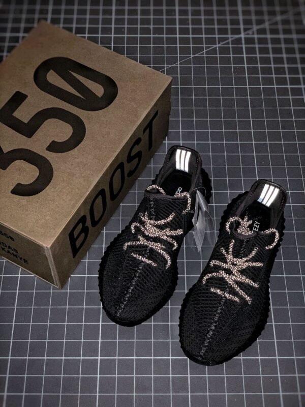 Adidas Yeezy Boost 350 Premium version of athletic shoes 1:1