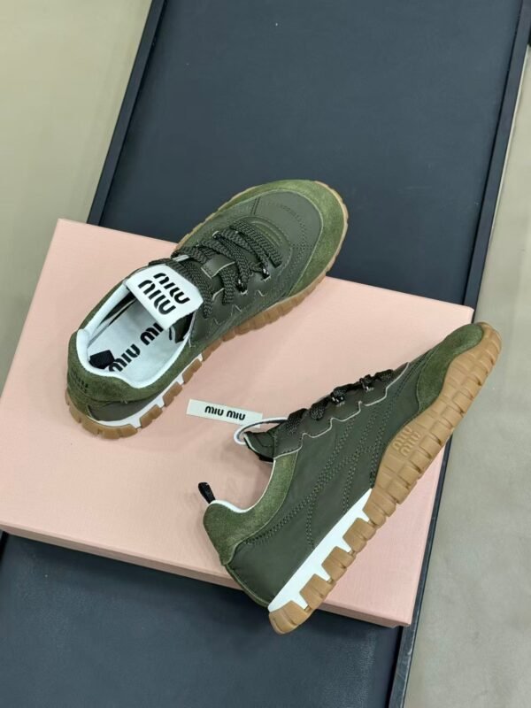 Miumiu casual sports shoes