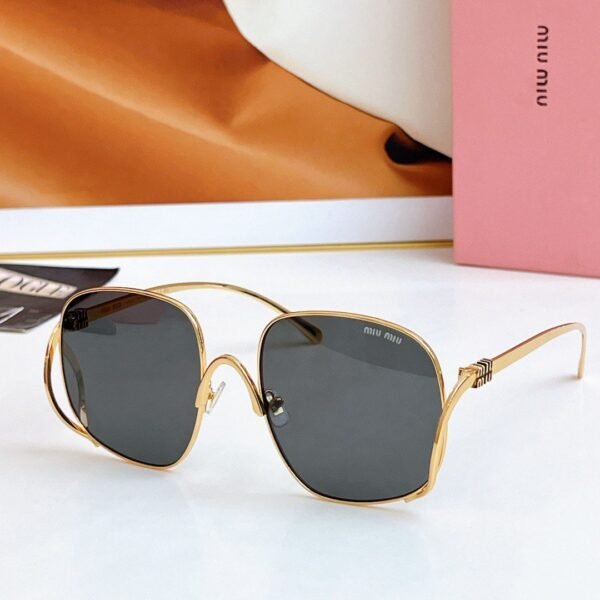 MIUMIU fashion sunglasses