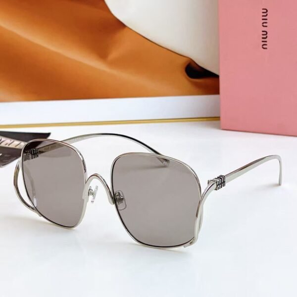 MIUMIU fashion sunglasses