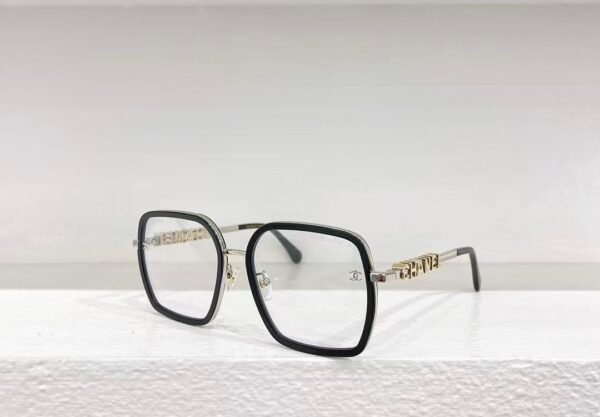 Chanel fashion sunglasses