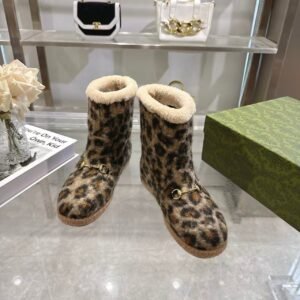 微信图片_20251104105929_1631_191.jpg Gucci leopard print boots