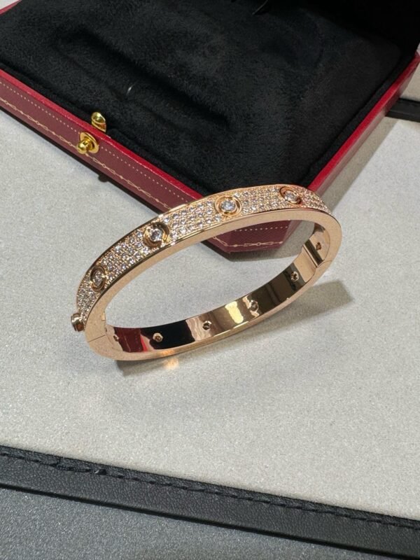 Cartier wide starry sky Love bracelet, high-end version, 1:1 quality