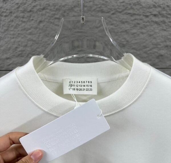 Maison Margiela round-neck knitted long-sleeved sweatshirt