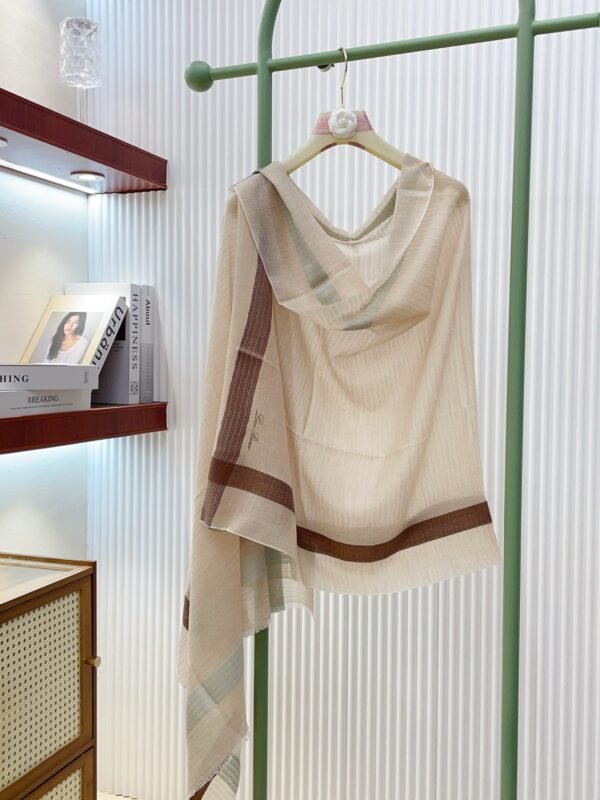 Loro Piana premium checkered scarf, 100% pure cashmere, size: 200x100cm