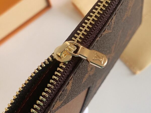 Louis Vuitton Coin Card Holder Premium Edition 8.0 x 14.5 x 1.0 cm