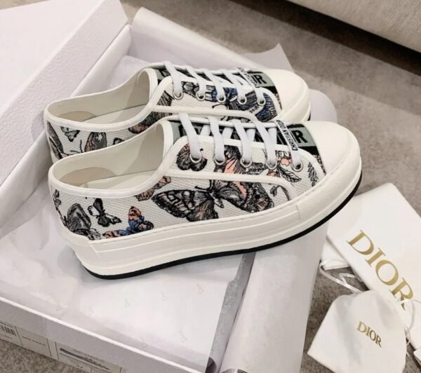 Dior Walk’n series butterfly embroidered thick-soled casual sneakers, heel height 4.5cm